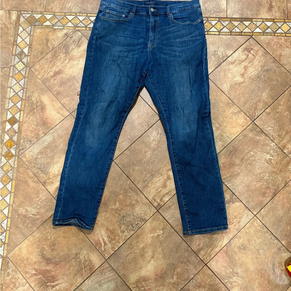 Lucky Brand 410 Athletic Straight Leg Jeans - Picture 1 of 7